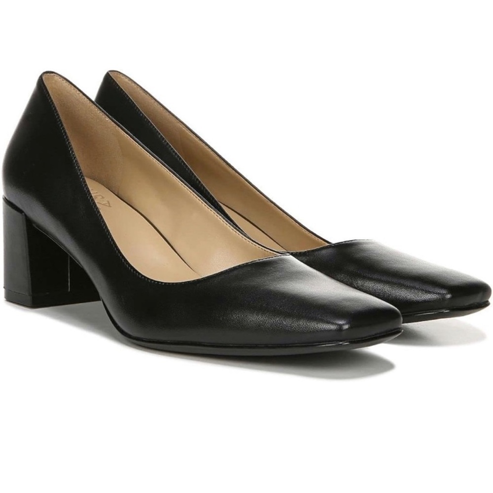 Square toe Karina pumps